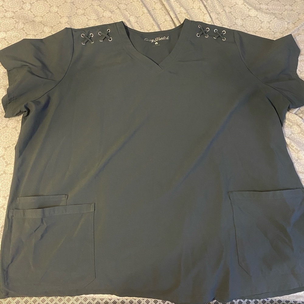 Scrub top
